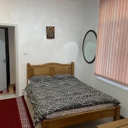 Дом За Гости Осогово Apartment Kyustendil ภายนอก รูปภาพ