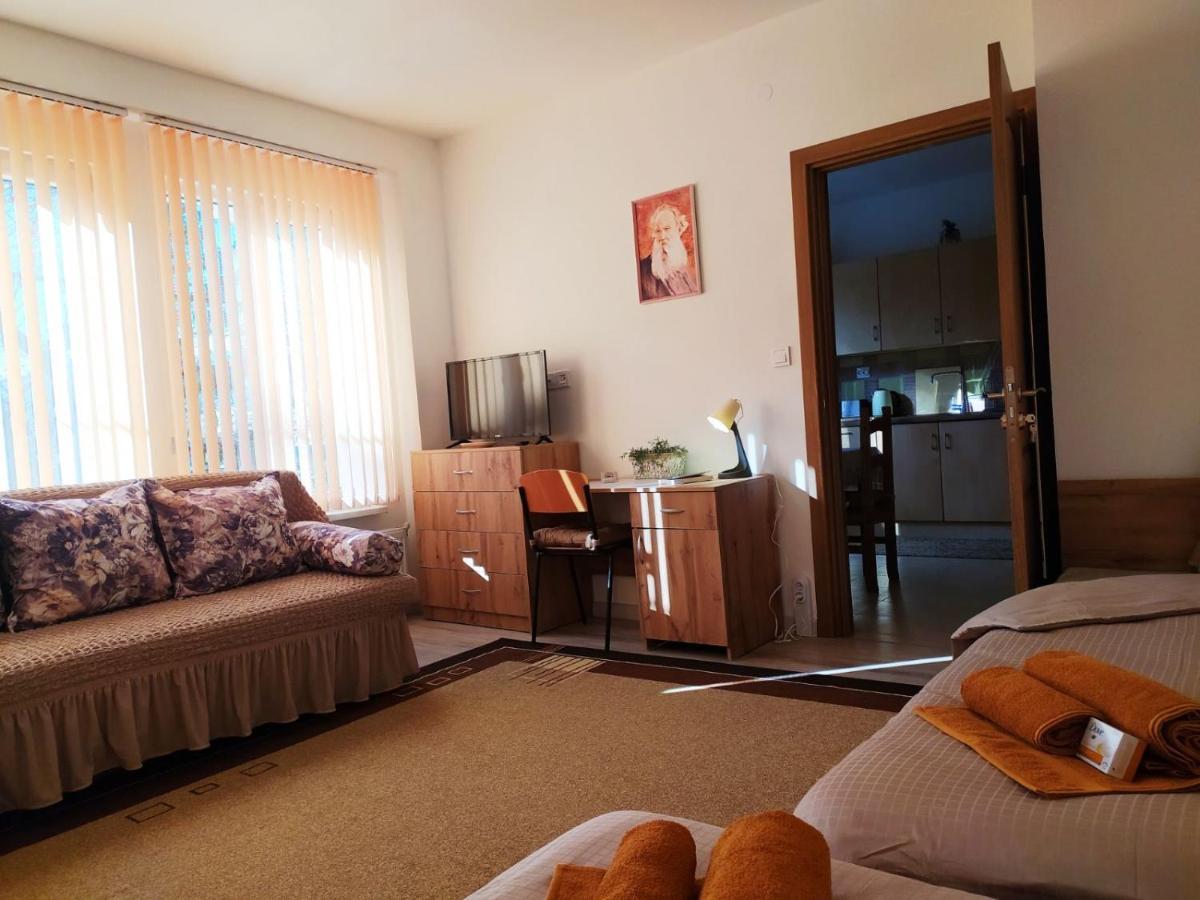 Дом За Гости Осогово Apartment Kyustendil ภายนอก รูปภาพ